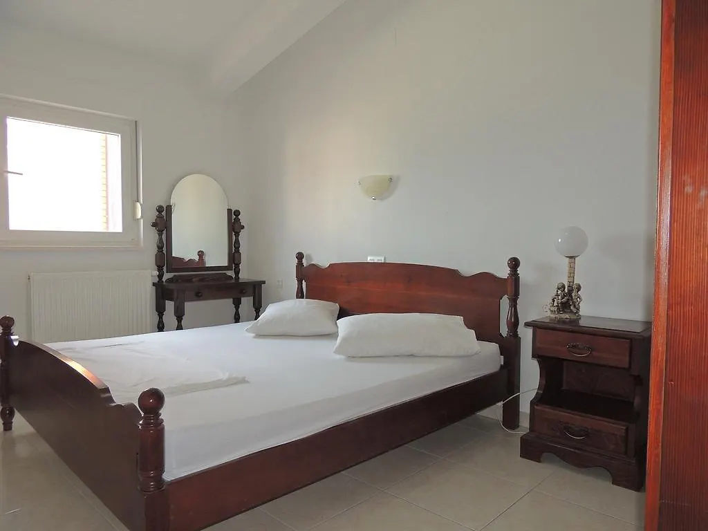 Apartments And Rooms Niki 2 Kaštela Croazia