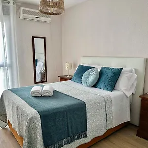 https://apartamento-patios-san-basilio.es-andalucia.com