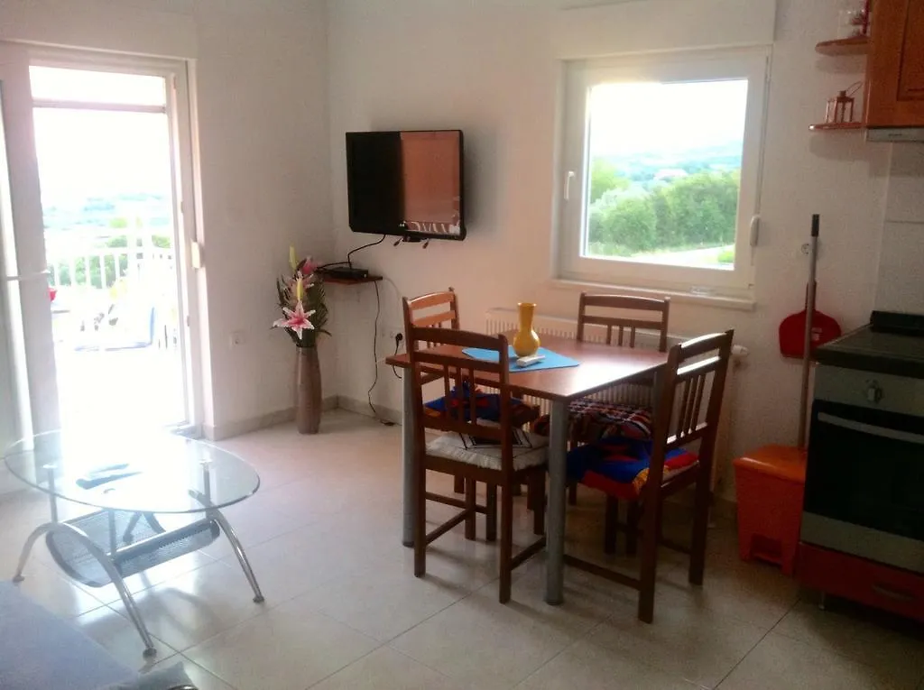 Apartments And Rooms Niki 2 Kastela